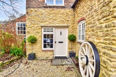 Images for Willow Cottage, Brook Street, Hemswell EAID:Starkey & Brown Scunthorpe BID:Starkey&Brown Lincoln